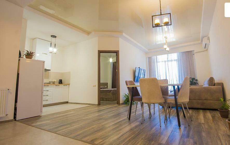 Tikas Home Апартаменты Tbilisi Exterior photo