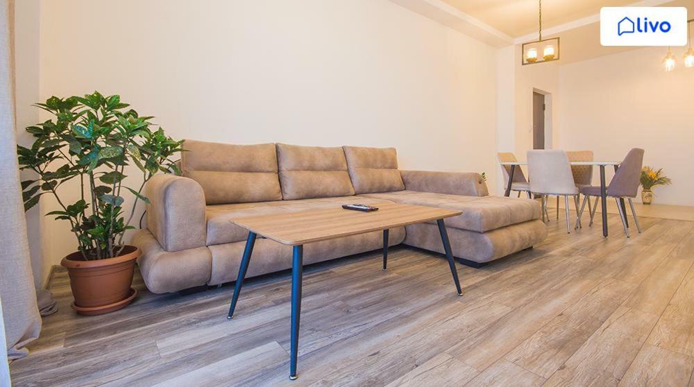 Tikas Home Апартаменты Tbilisi Exterior photo